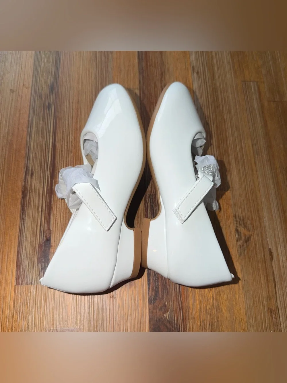 Stelle Little Girls White Shiny Sparkle Heeled Shoes